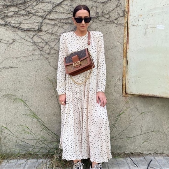 Wrinkled midi dress - Picture 1 of 9